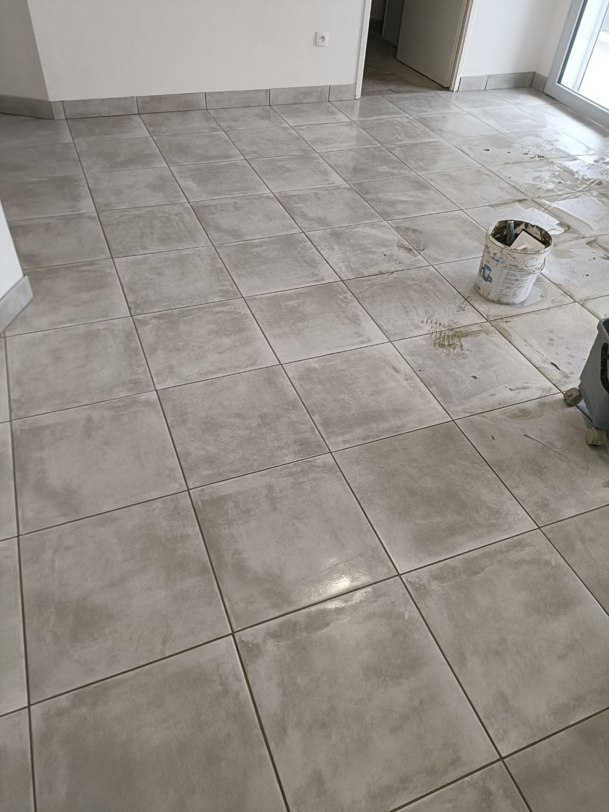 Pose Carrelage Et Joints En Sol