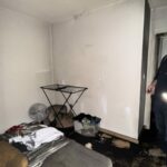 Chambre marquée par les suies après l'incendie, avant travaux, à Saint-Orens-de-Gameville