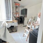 Ouvertures en faux plafond réalisées pour donner accès aux poutres porteuses au bureau d'étude à Toulouse
